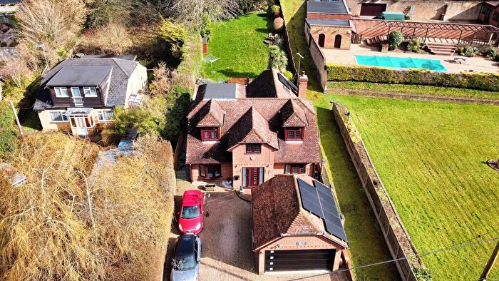 5 Bedroom Detached House To Rent In Boxley Road, Walderslade, ME5