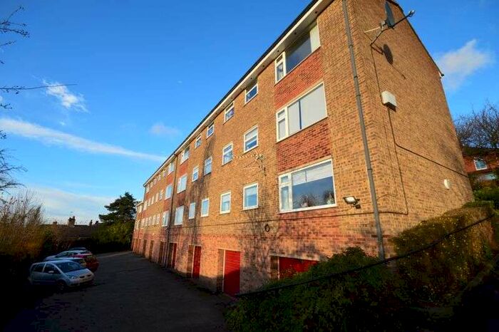 2 Bedroom Property To Rent In Broom Chase, Rotherham, S60