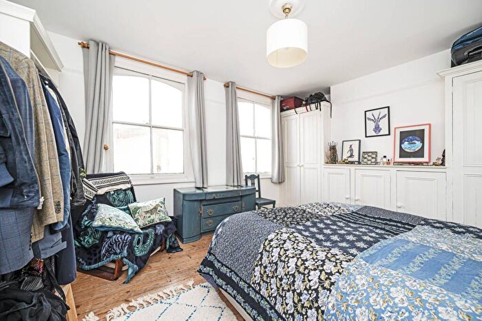 2 Bedroom House To Rent In Quilter Street, , Bethnal Green, London, E2