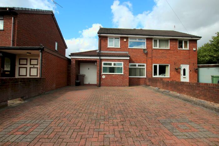 3 Bedroom Semi-Detached House To Rent In Tobermory Close, Haydock, WA11