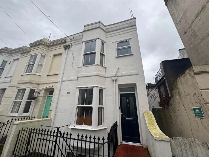 1 Bedroom Flat To Rent In College Gardens, Brighton, BN2