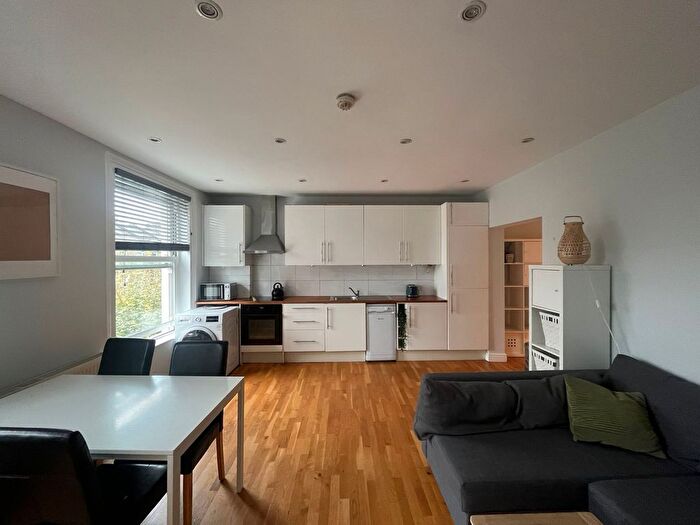 2 Bedroom Flat To Rent In Shirland Road, London, W9