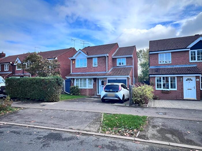 4 Bedroom Detached House For Sale In Gresley Close, Welwyn Garden City, AL8