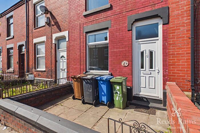 2 Bedroom Terraced House To Rent In Stockport Road, Denton, Manchester, Greater Manchester, M34