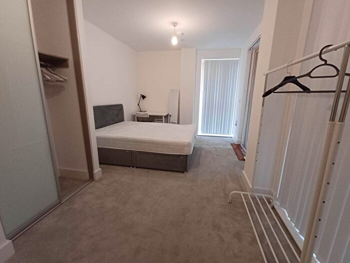2 Bedroom Flat To Rent In Kite Close, London, SE2