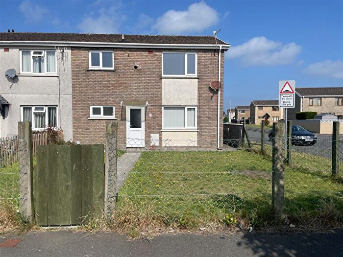 3 Bedroom End Terrace House For Sale In Waun Sidan, Pembrey, Burry Port, SA16