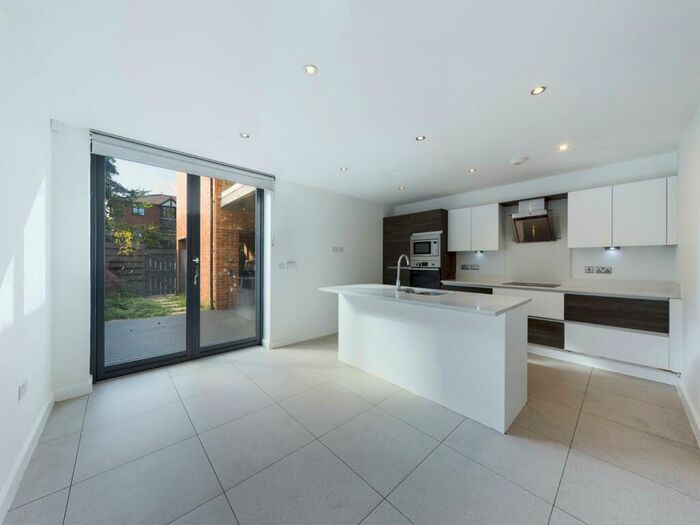 5 Bedroom Terraced House To Rent In Camborne Park, Durham Road, Low Fell, Gateshead, NE8