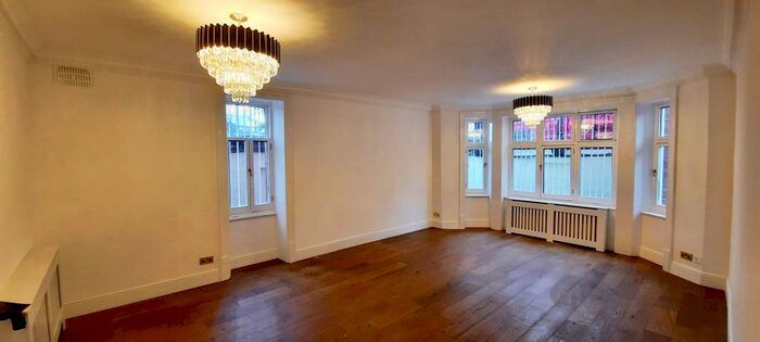 4 Bedroom Apartment To Rent In Cabbell Street, London, NW1
