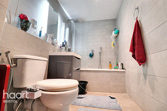 2 Bedroom Apartment To Rent In Station Road, Bristol, BS11