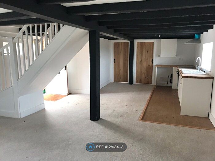 3 Bedroom Semi-Detached House To Rent In Stable Cottage, Crowborough, TN6