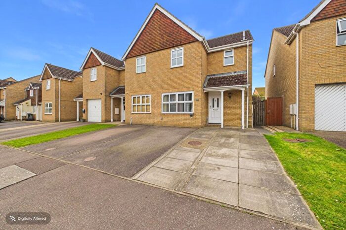 3 Bedroom Semi Detached House For Sale In Orchard Close, Warboys, Huntingdon, Cambridgeshire, PE28