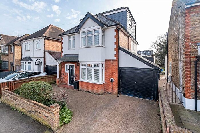 5 Bedroom House For Sale In Tolworth Park Road, Surbiton, KT6
