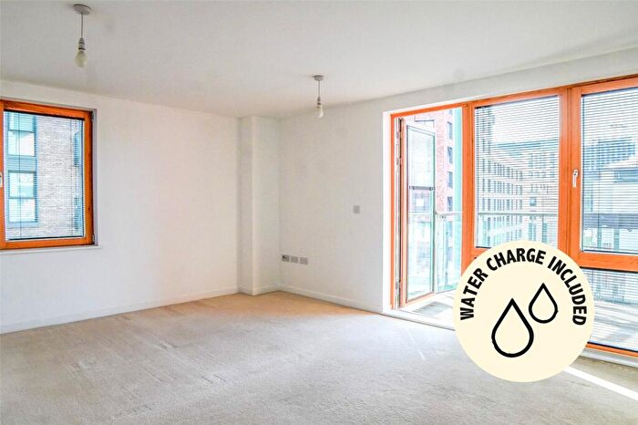 2 Bedroom Apartment To Rent In Crown & Anchor House, Temple Quay, Bristol, BS2