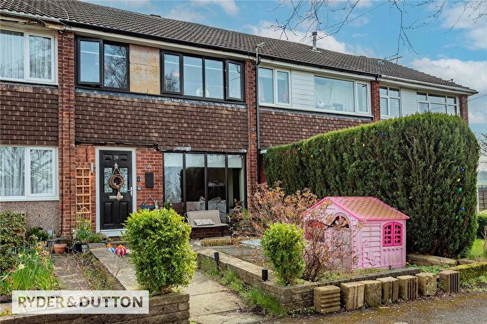 2 Bedroom Town House For Sale In Rivington Drive, Shaw, Oldham, Greater Manchester, OL2