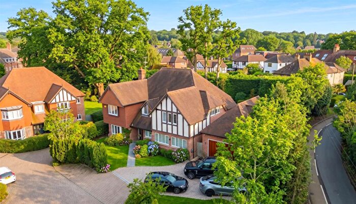 6 Bedroom Detached House For Sale In Chapel Lane, Bagshot, GU19