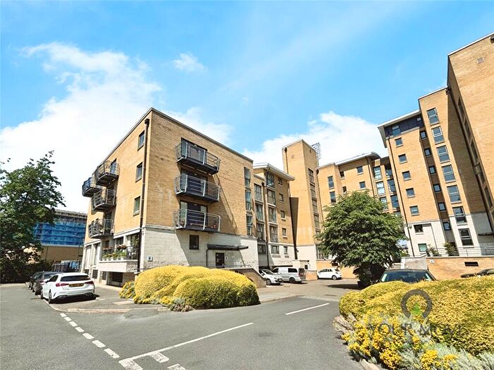 2 Bedroom Flat For Sale In Glaisher Street, London, SE8