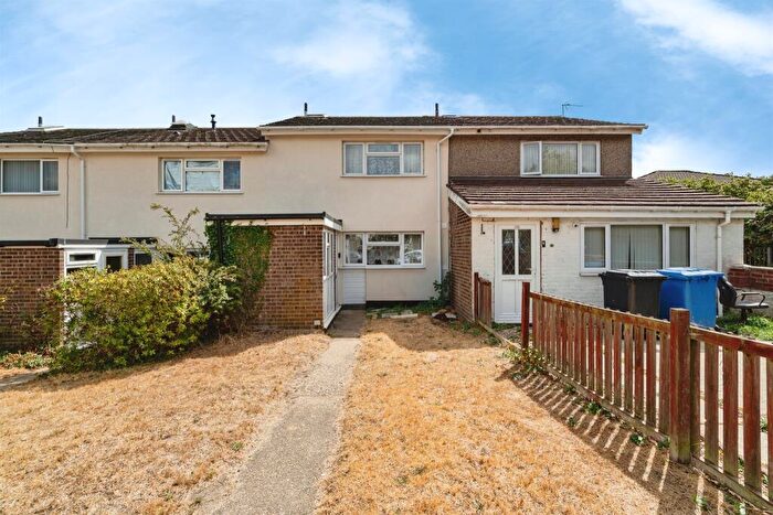 3 Bedroom Terraced House For Sale In Bates Green, Norwich, NR5