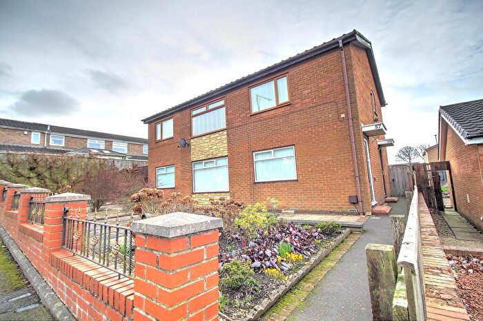 3 Bedroom Flat For Sale In Greenway, Newcastle Upon Tyne, NE5