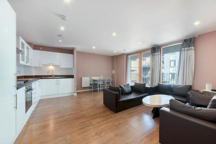 2 Bedroom Flat To Rent In Compass House, Raine Street, London, E1W