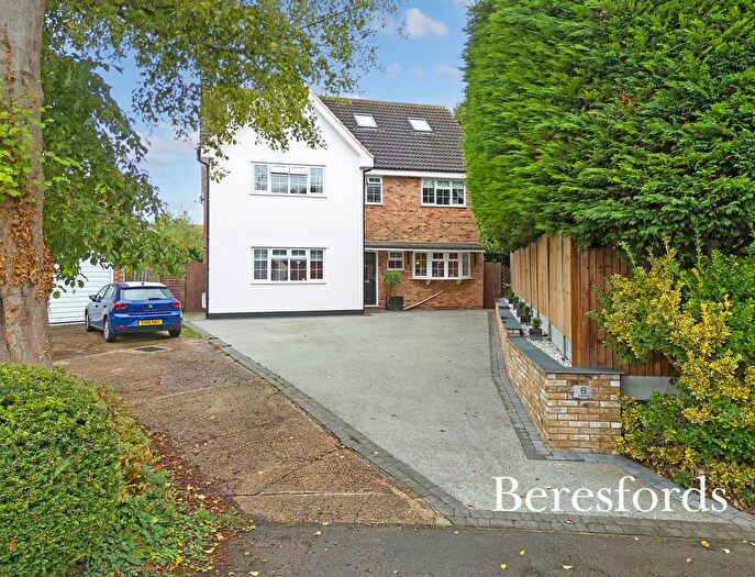 6 Bedroom Detached House For Sale In Gablefields, Sandon, CM2