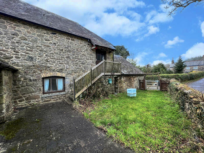 2 Bedroom Flat To Rent In Buckland In The Moor, Devon, TQ13