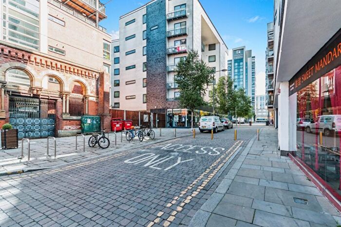 2 Bedroom Apartment To Rent In High Street, Manchester, Greater Manchester, M4