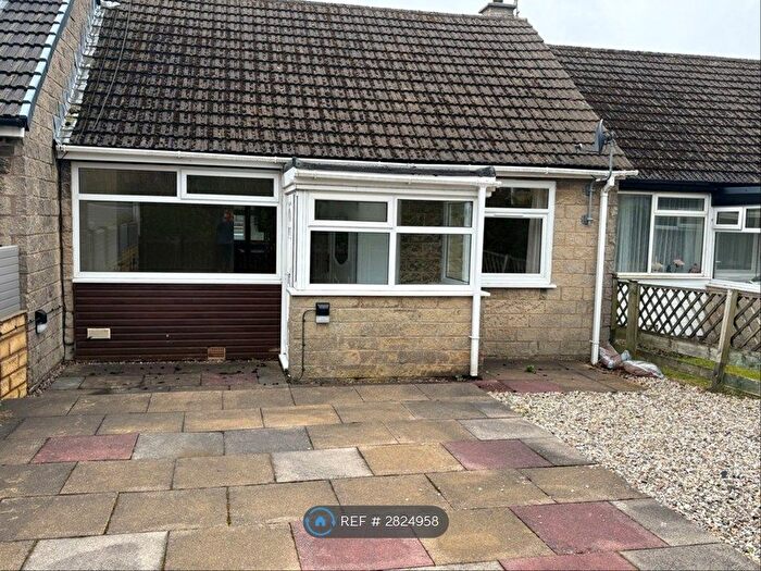 2 Bedroom Bungalow To Rent In Nearwell Close, High Peak, SK23