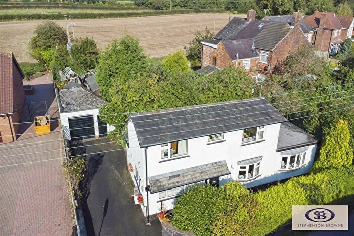 2 Bedroom Cottage For Sale In Waterloo Road, Haslington, Crewe, CW1