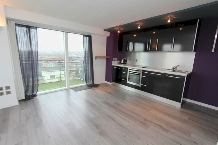 1 Bedroom Flat To Rent In Whitehall Waterfront, Riverside Way, LS1