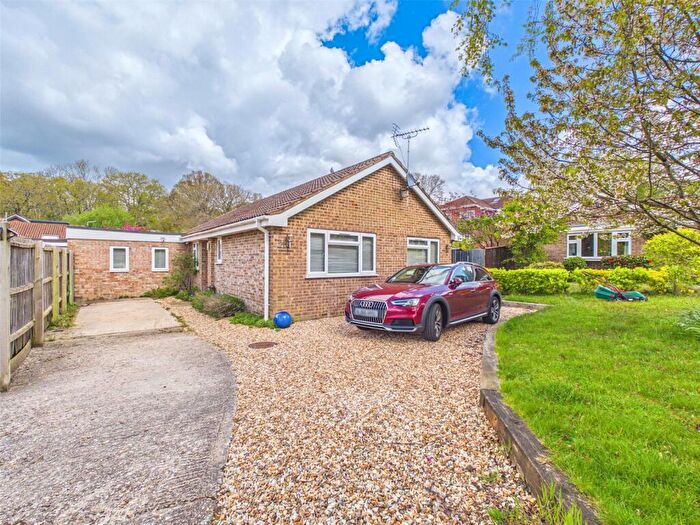 4 Bedroom Bungalow For Sale In Elmers Way, Bransgore, Christchurch, Dorset, BH23