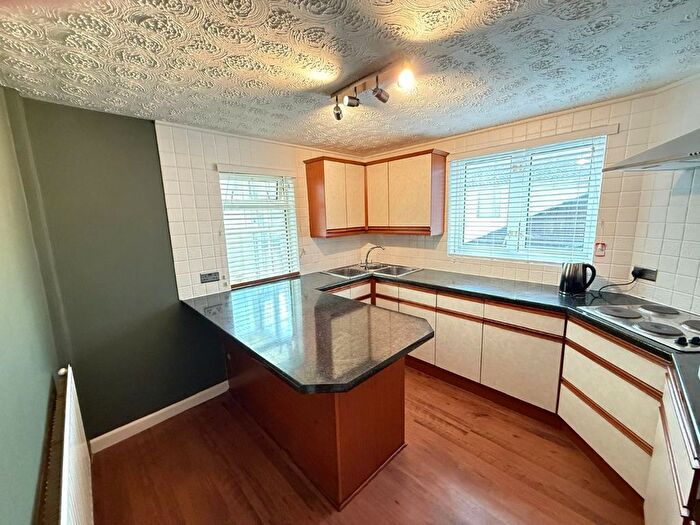 3 Bedroom Maisonette To Rent In West Street, Weston-Super-Mare, BS23