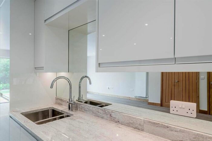 3 Bedroom Detached House To Rent In Oaklands Avenue, Harborne, Birmingham, B17