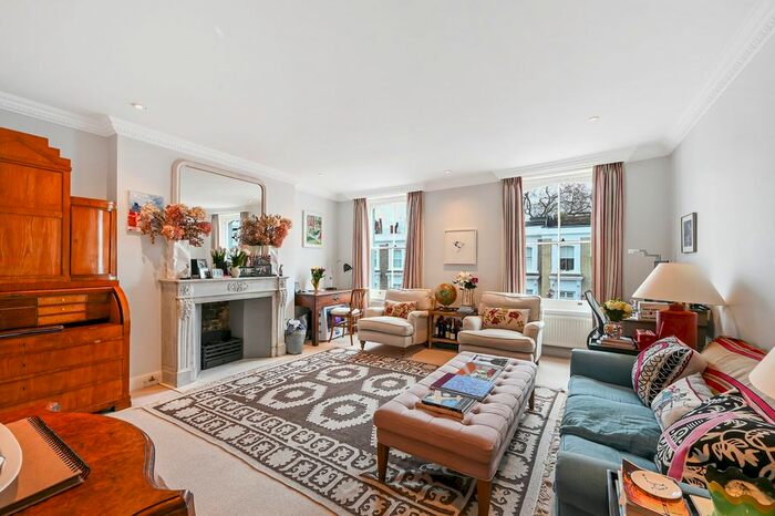 2 Bedroom Flat To Rent In Redcliffe Road, London, SW10