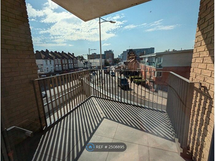 1 Bedroom Flat To Rent In Oto Tower, Ilford, IG3