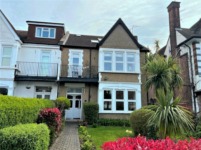 2 Bedroom Flat To Rent In Crowstone Road, Westcliff-On-Sea, SS0