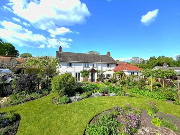 3 Bedroom Detached House For Sale In Snow Hill, Dinton, Salisbury, SP3