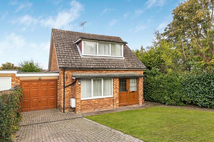 2 Bedroom Detached Bungalow For Sale In Castle Road, Hadleigh, IP7