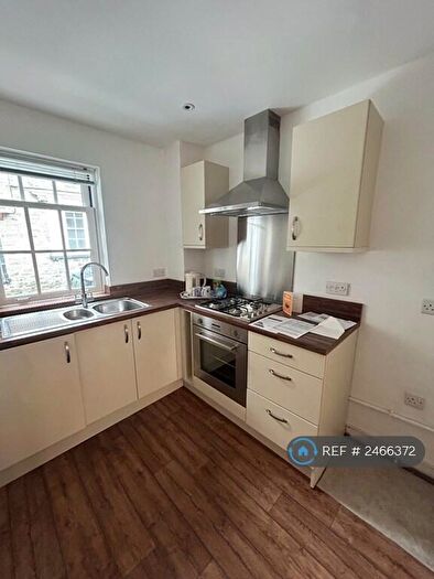 2 Bedroom Flat To Rent In Bannawell Street, Tavistock, PL19