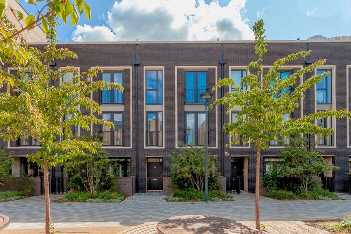 5 Bedroom Terraced House To Rent In Villiers Gardens, London, E20