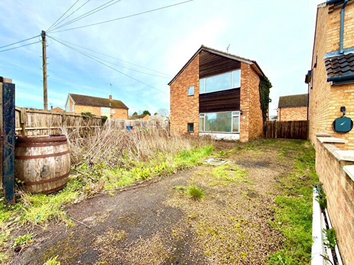 3 Bedroom Detached House For Sale In Longfields, Bicester, Oxfordshire, OX26