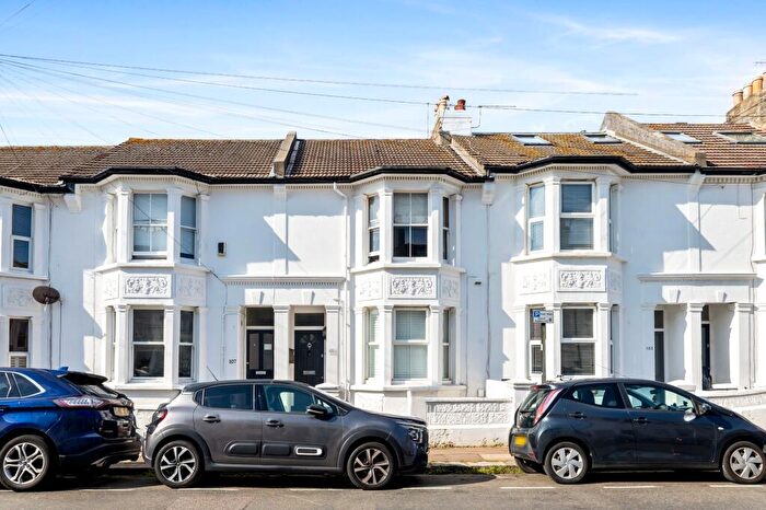 2 Bedroom Flat For Sale In Montgomery Street, Hove, BN3