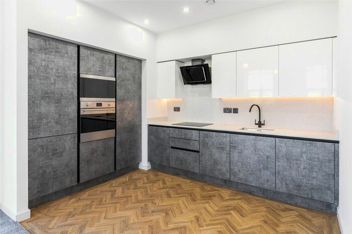 2 Bedroom Flat To Rent In Whitaker Mill, Iron Row, Burley In Wharfedale, Ilkley, LS29