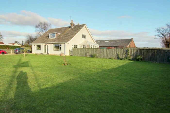 4 Bedroom Detached Bungalow For Sale In Saltfleet Road, Theddlethorpe, Mablethorpe, LN12