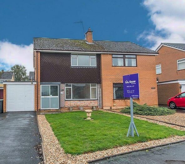 3 Bedroom Semi-Detached House To Rent In Rugby Road, Stourbridge, DY8