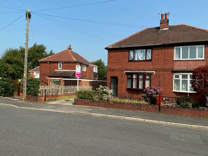 2 Bedroom Semi-Detached House To Rent In Gerard Avenue, Morley, Leeds, LS27