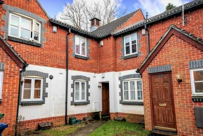 2 Bedroom Flat To Rent In Green Ridges, Headington, OX3