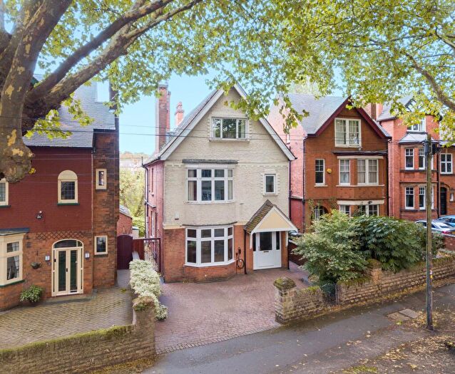 6 Bedroom Detached House For Sale In Tavistock Drive, Mapperley Park, Nottingham, NG3