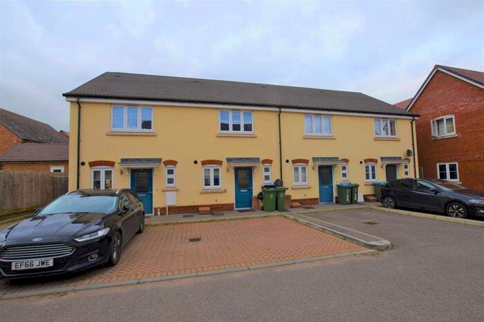 2 Bedroom Detached House To Rent In Millway Furlong, Aylesbury, HP17