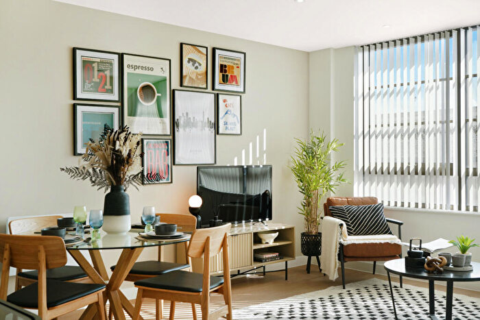 1 Bedroom Apartment To Rent In Mitton House, B5