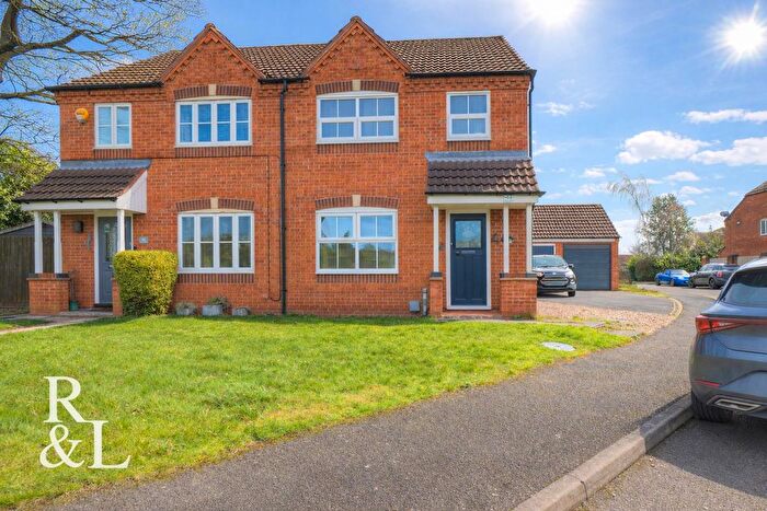 3 Bedroom Semi-Detached House For Sale In Aston Drive, Newhall, Swadlincote, DE11
